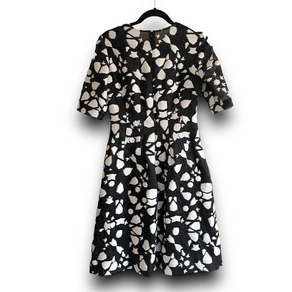 LELA ROSE Black White Embroidered Short Sleeved Midi Length Cocktail Dress 2 - Picture 2 of 9